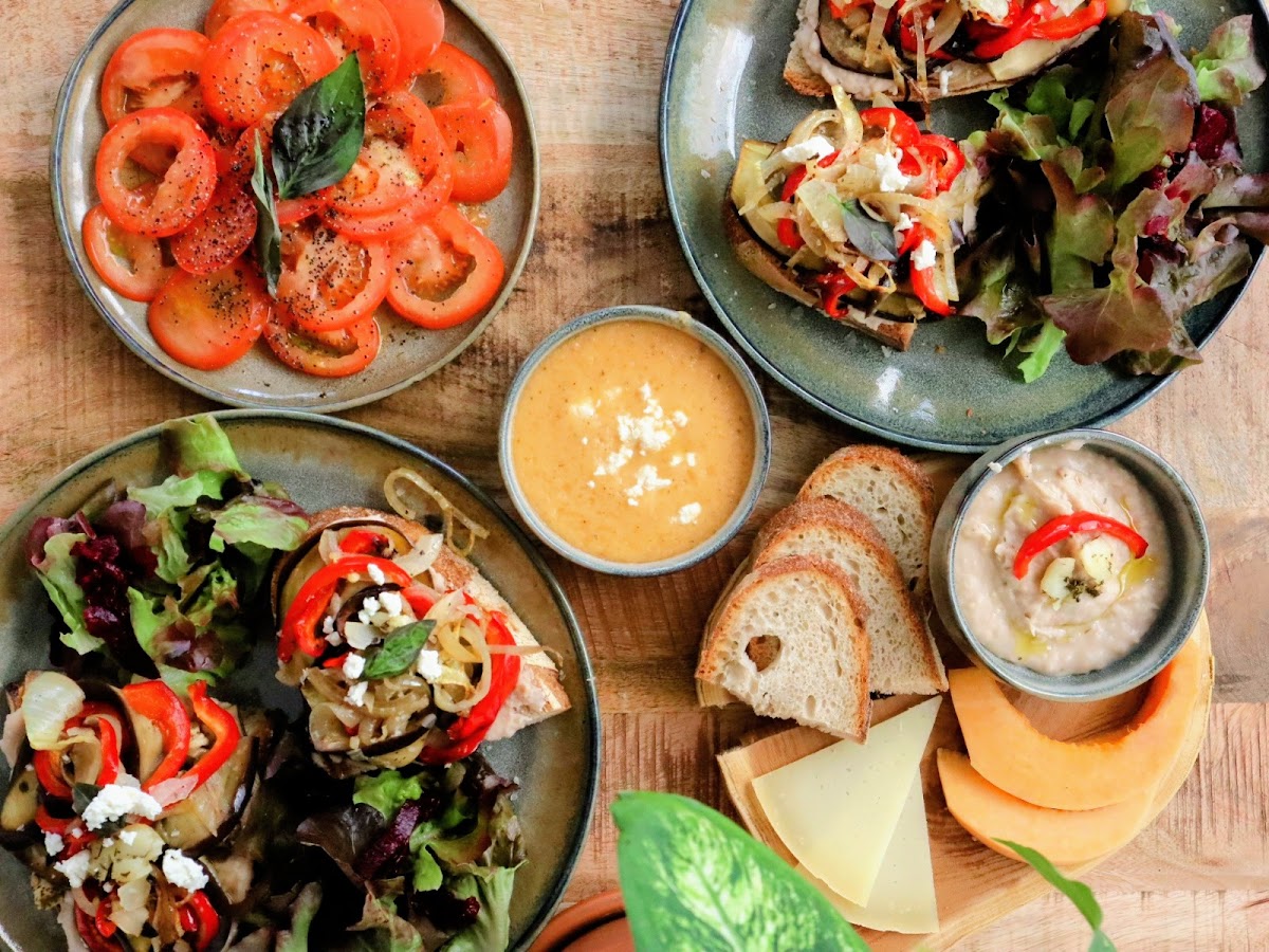 Akelarre Café - Photo 4