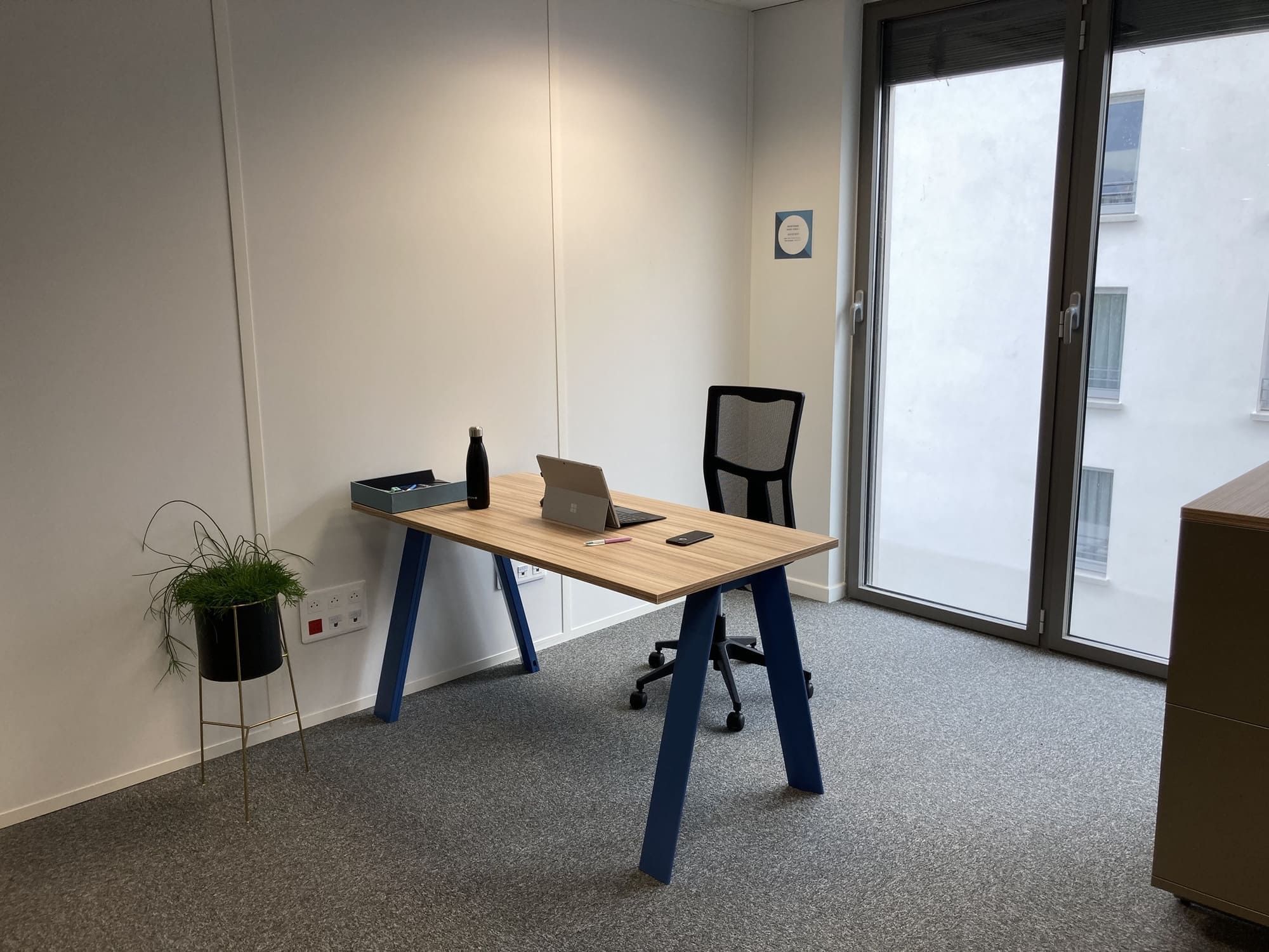 B'CoWorker Nancy - Photo 3