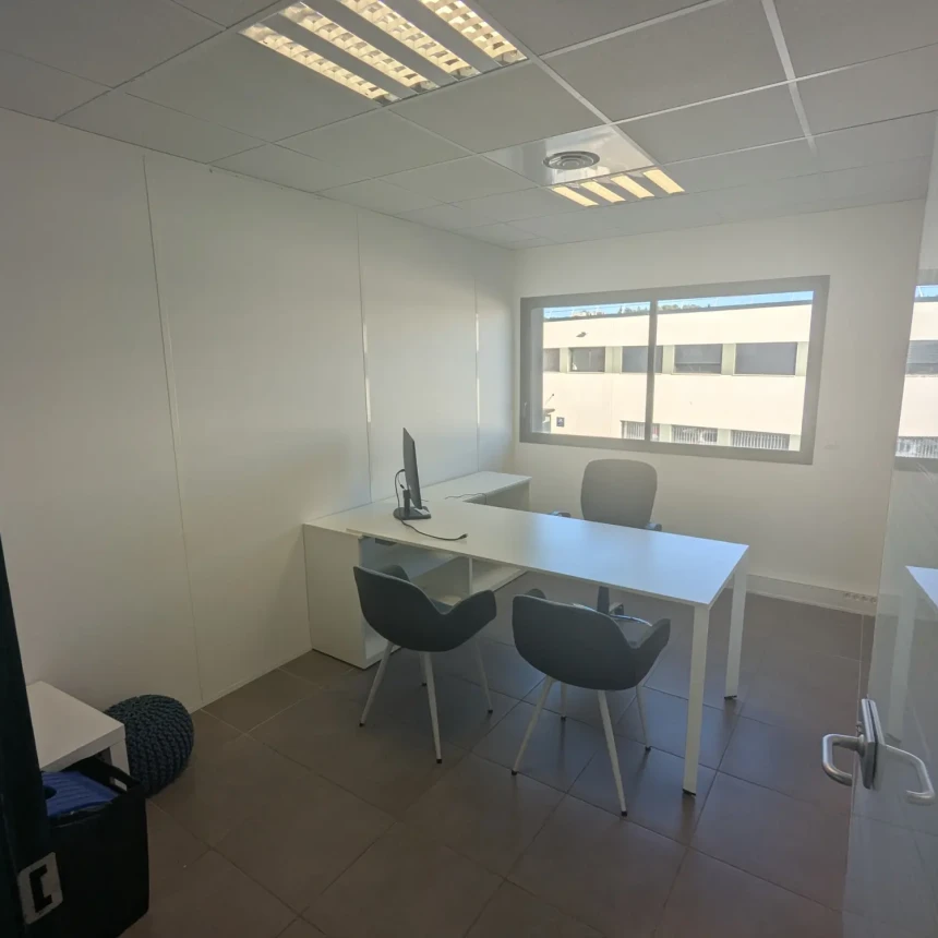 Bureau privé - Éguilles Rue Topaze