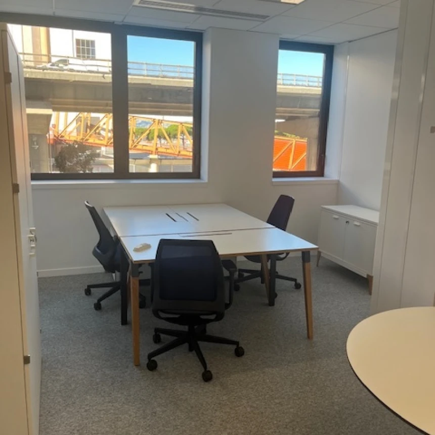 Bureau privé - Marseille Quai du Lazaret - Photo 2