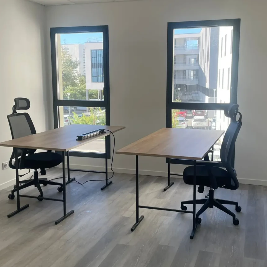 Bureau privé - Nîmes Chemin de la Tour de l'Évêque - Photo 3