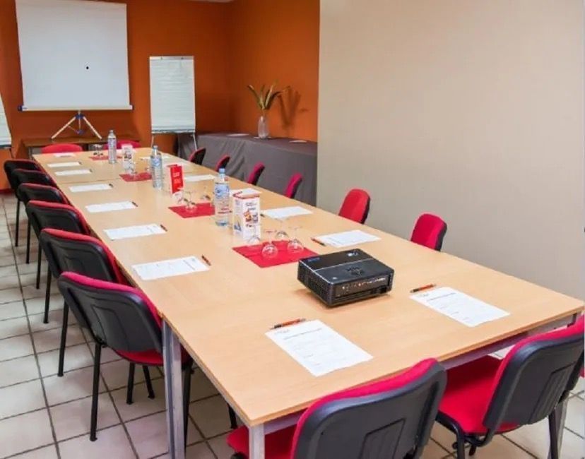 Buro Club Guadeloupe - Photo 2