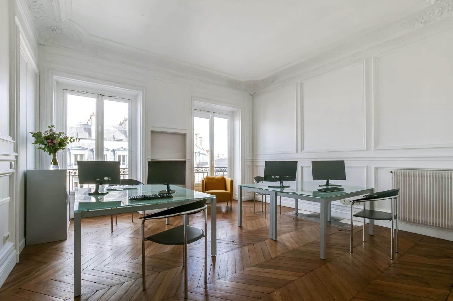 Business Center Opera - Photo 2