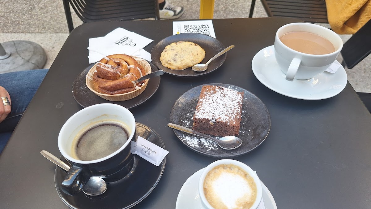 Café Joyeux - Lyon - Photo 5