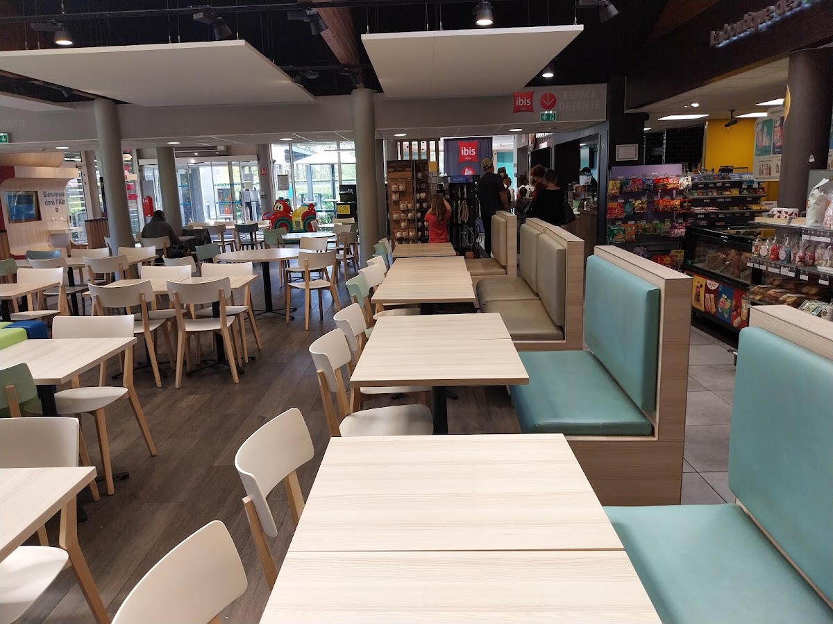 Columbus Café - Aire de Bourg Teyssonge - Photo 4