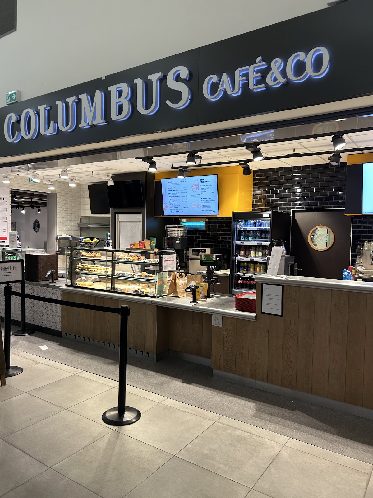 Columbus Café - Aire de Bourges Sainte-Thorette - Photo 2
