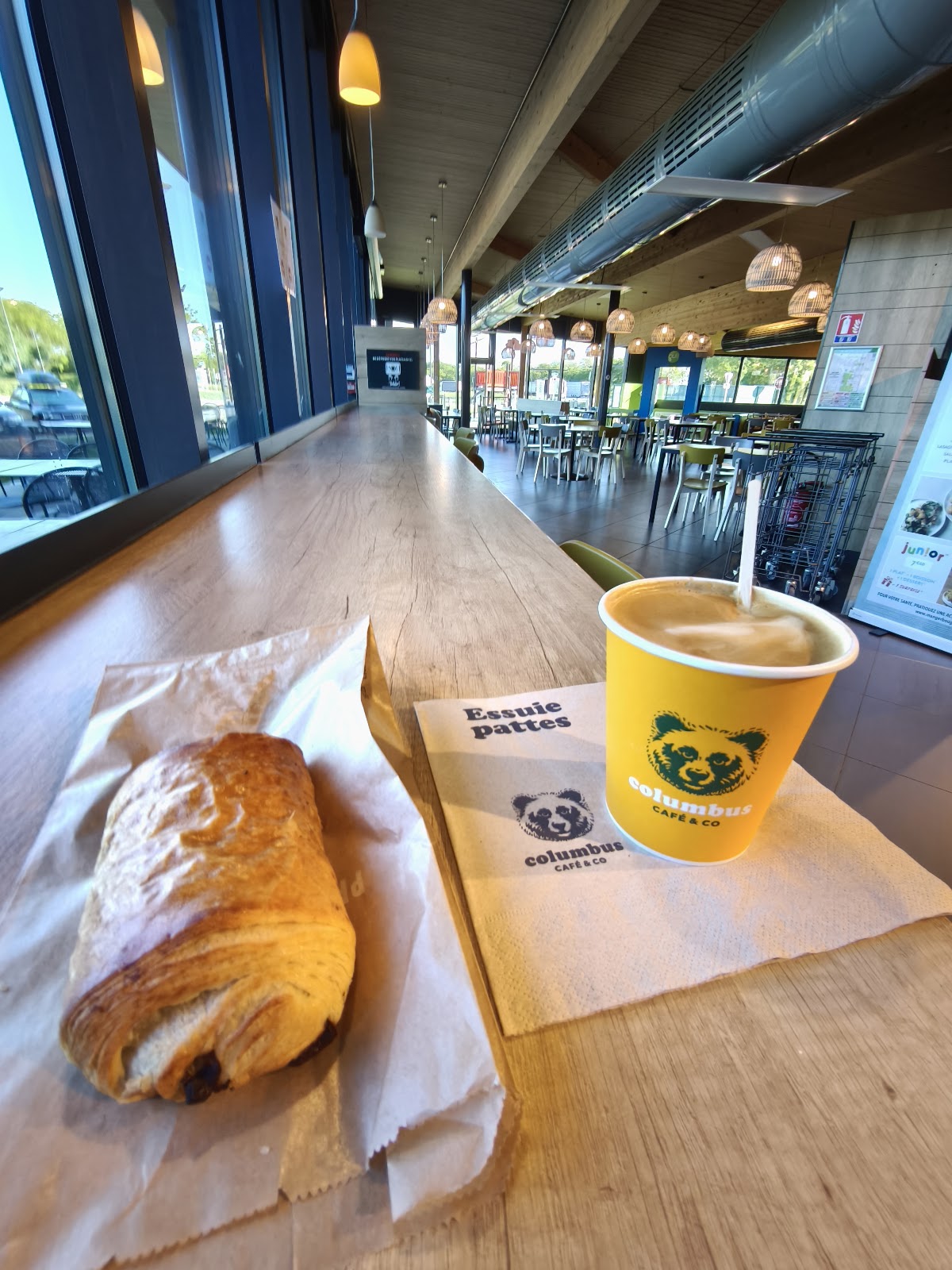 Columbus Café - Aire de Mionnay - Photo 3