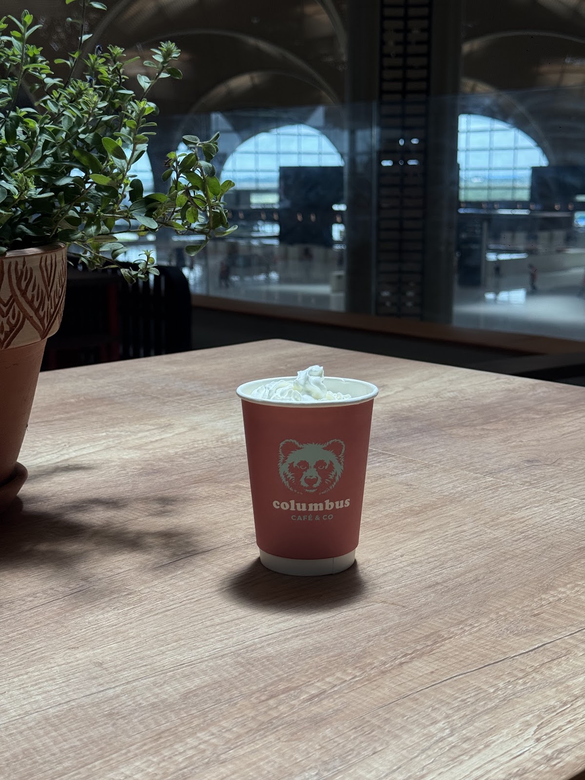 Columbus Café - Cambodge, Aéroport - Photo 3