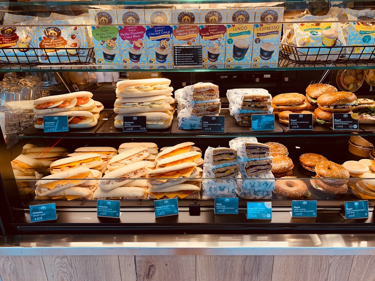 Columbus Café - Compiègne,  Intermarché - Photo 4