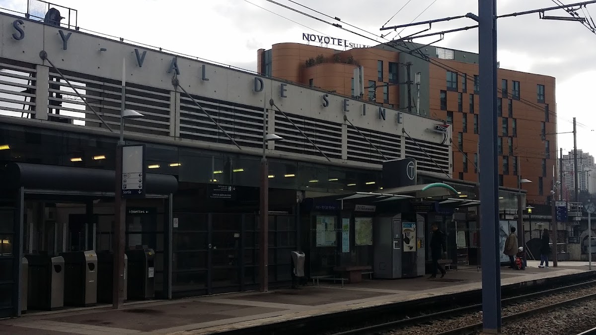 Columbus Café - Issy-les-Moulineaux, Gare RER Issy-Val-de-Seine - Photo 3