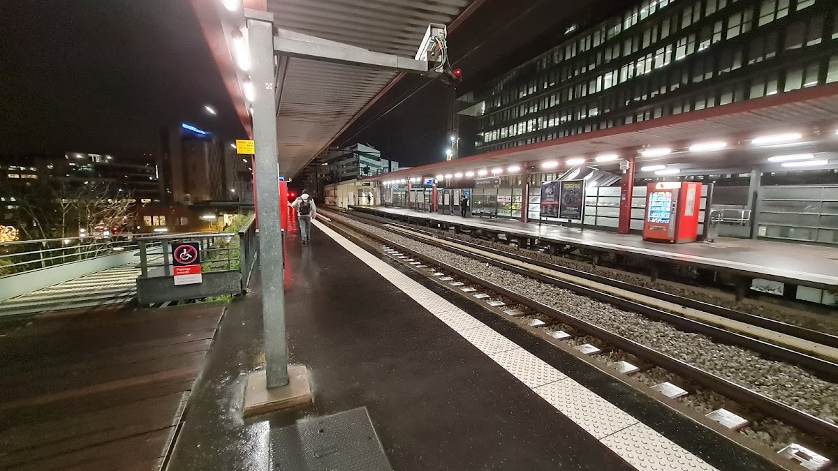 Columbus Café - Issy-les-Moulineaux, Gare RER Issy-Val-de-Seine - Photo 5