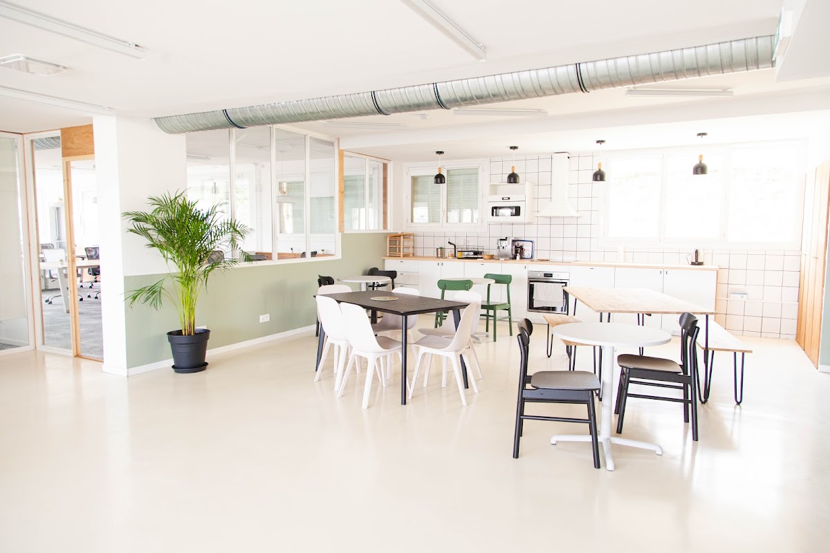 Espace indépendant - Marseille Chemin de la Madrague-Ville - Photo 2
