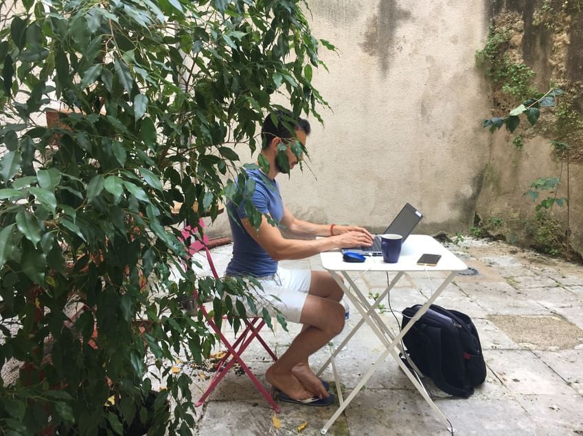 L'Hôte Bureau - Photo 2