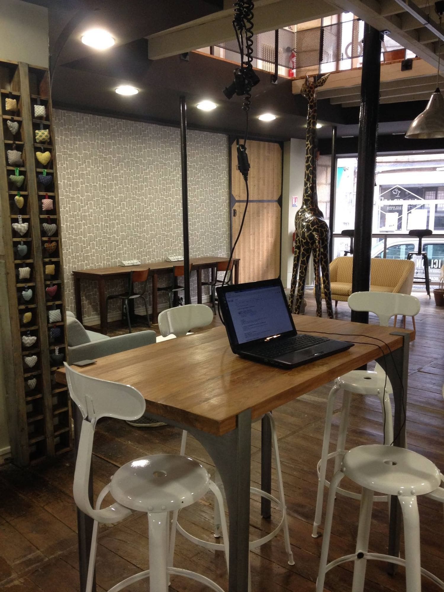 La Giraffe - Photo 2