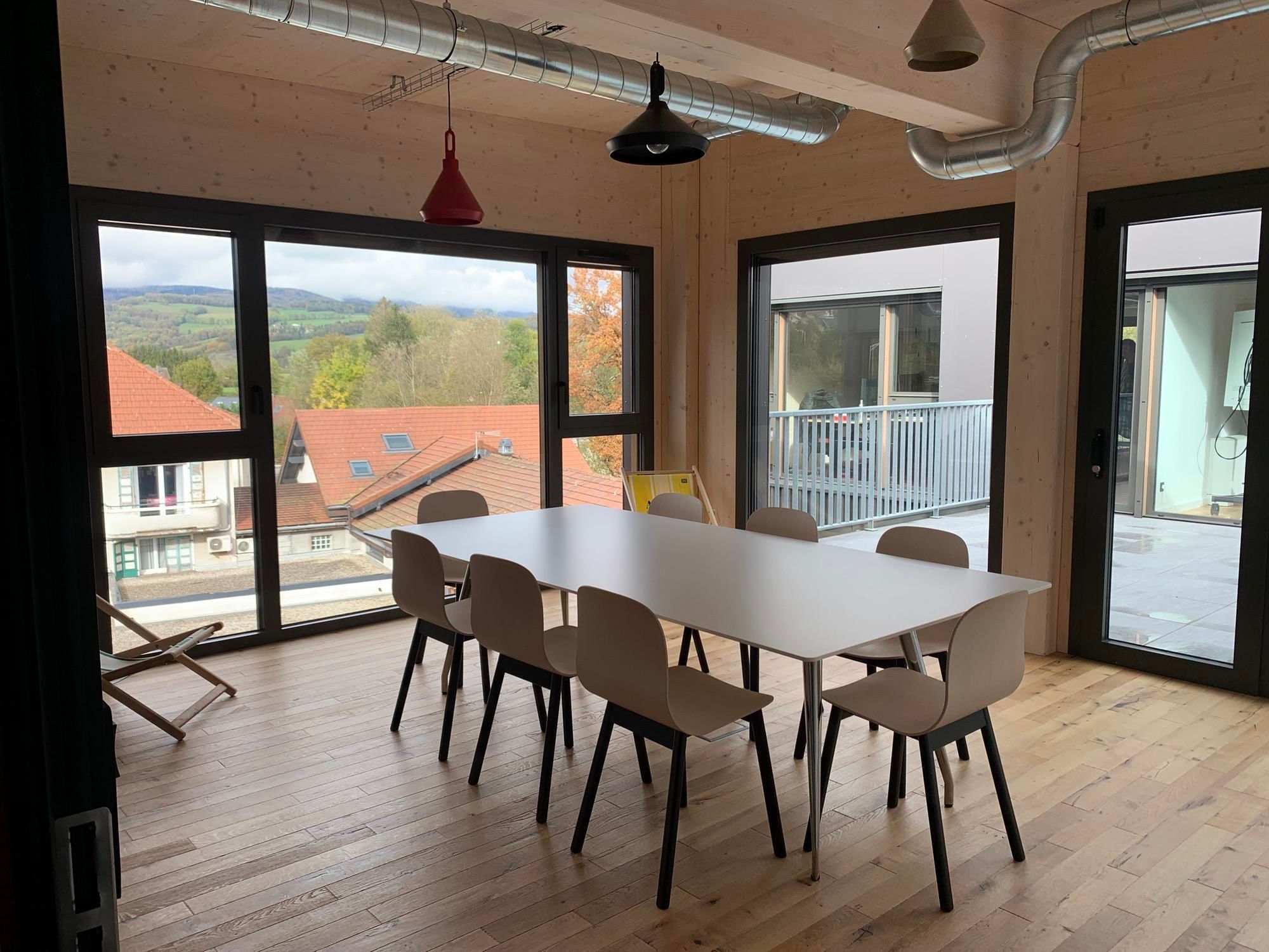 La Grange Business - Photo 3