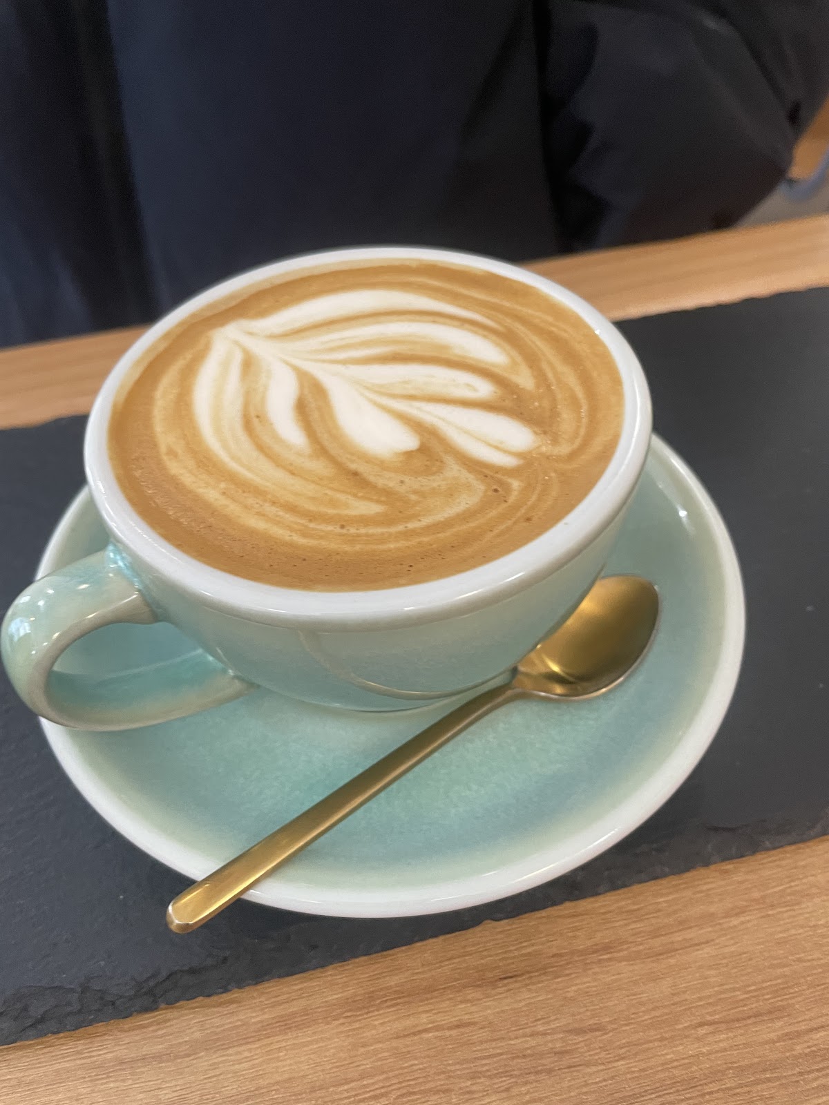 Lawasi Coffee Shop - Photo 3