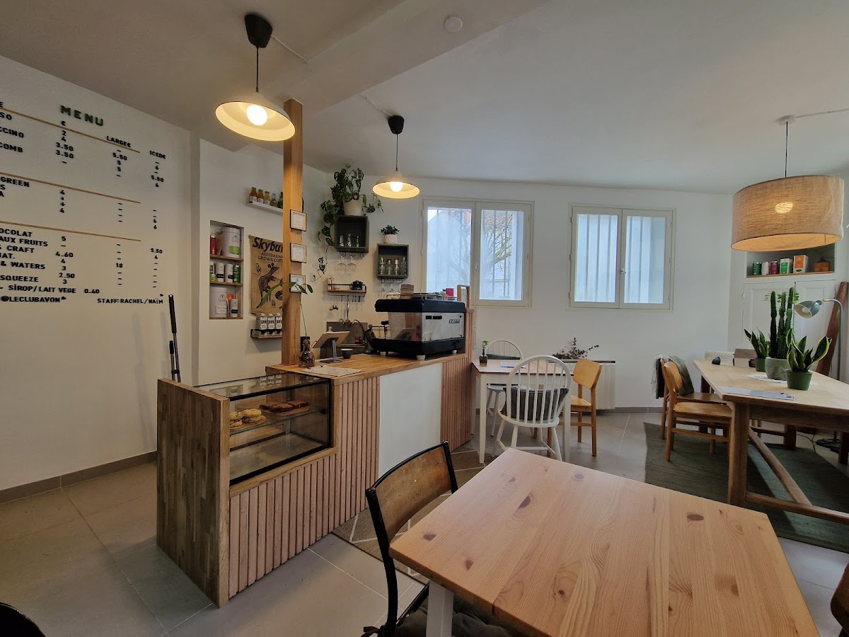 Le Club, Coffee Shop