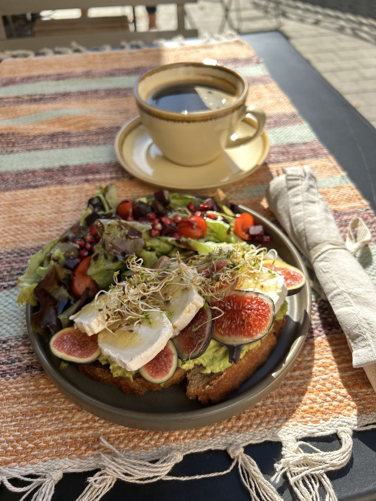 Le Club, Coffee Shop - Photo 4