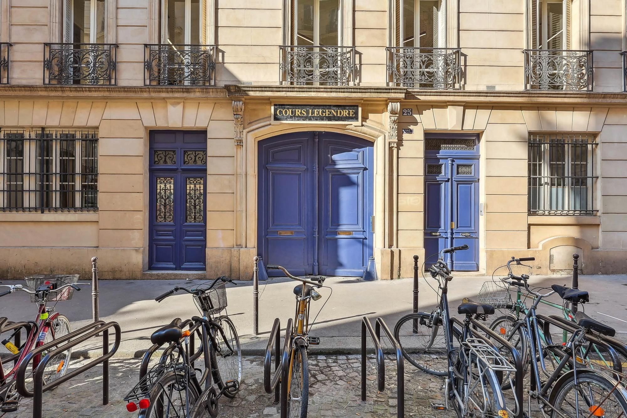 Les Nouveaux Bureaux Petit Musc - Photo 2