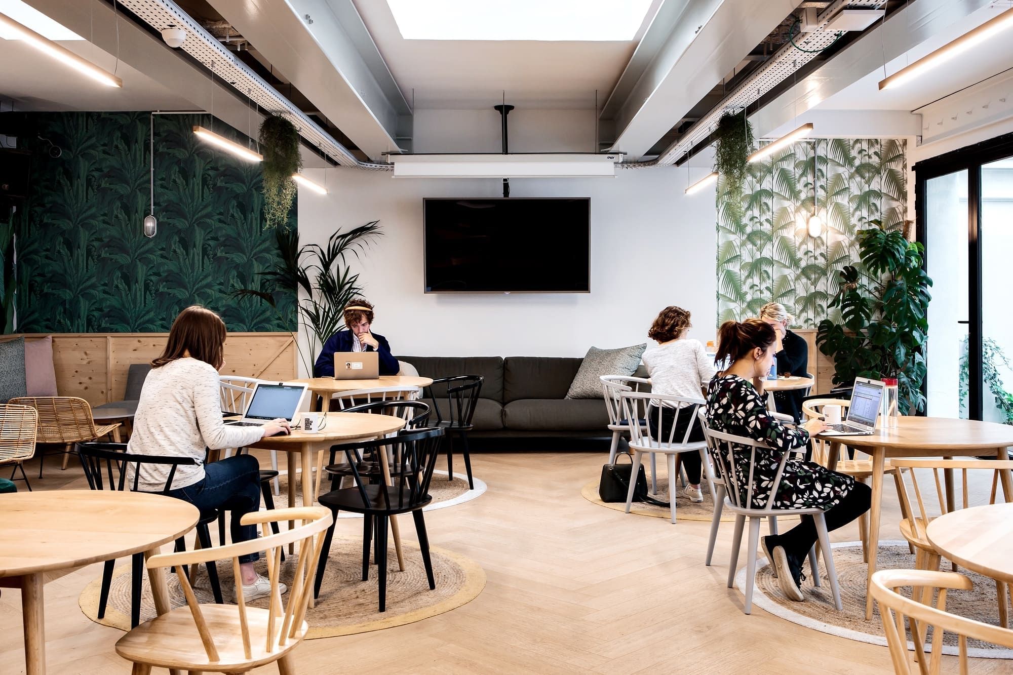 Morning Amsterdam - Photo 2