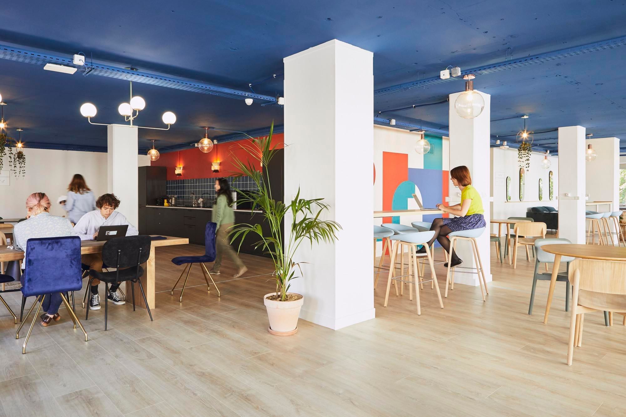 Morning Neuilly - Charles de Gaulle