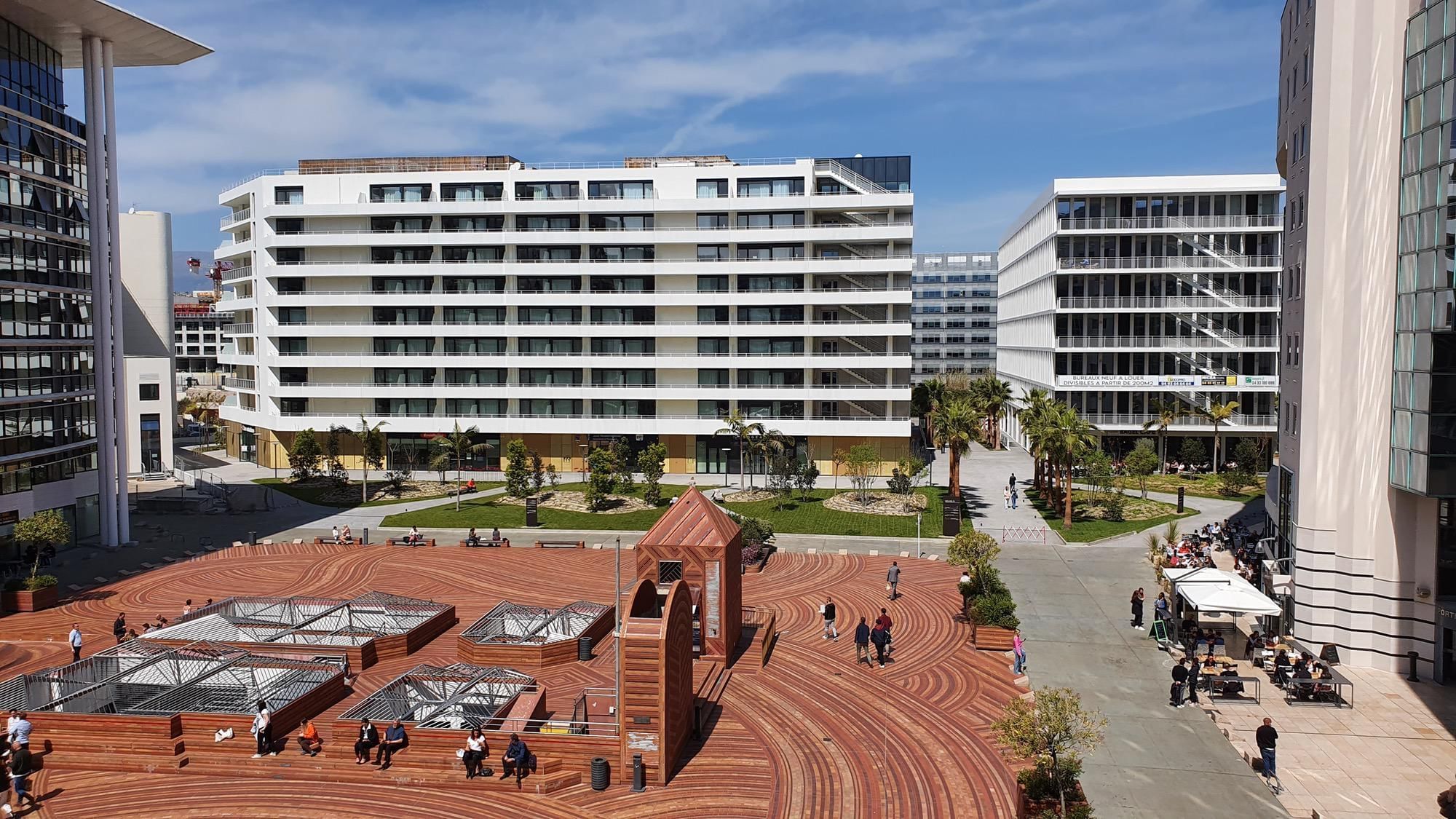 NiceProm Workspace - Photo 2