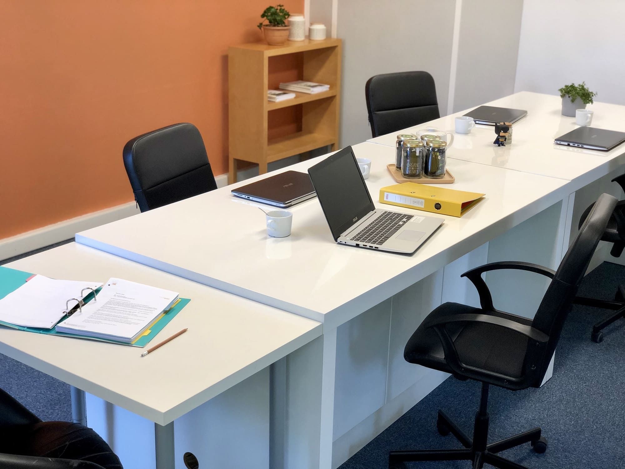 Office Coworking - Photo 2