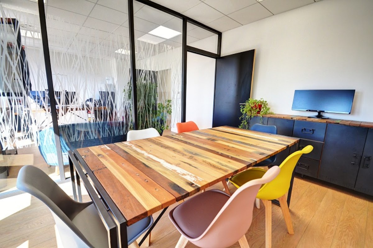 Open Space - Aubagne Avenue du Douard - Photo 4