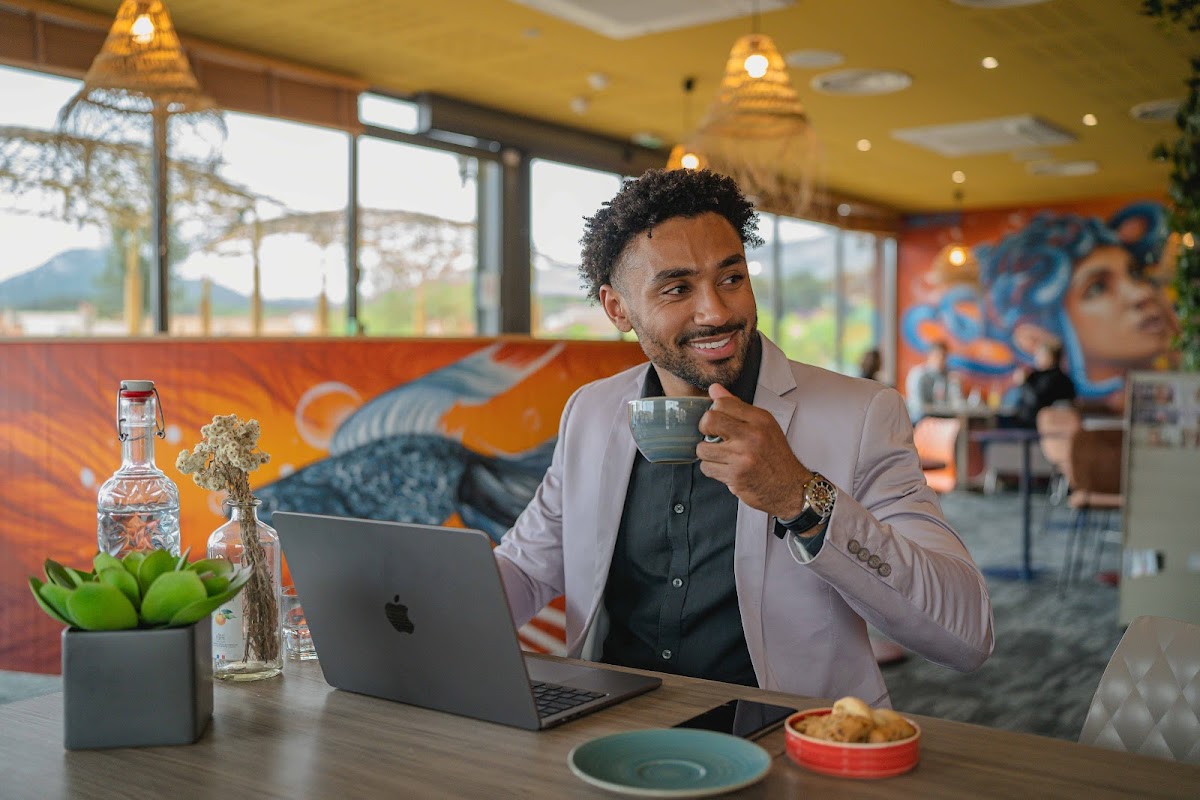 Open Space - Aubagne Rue de la République