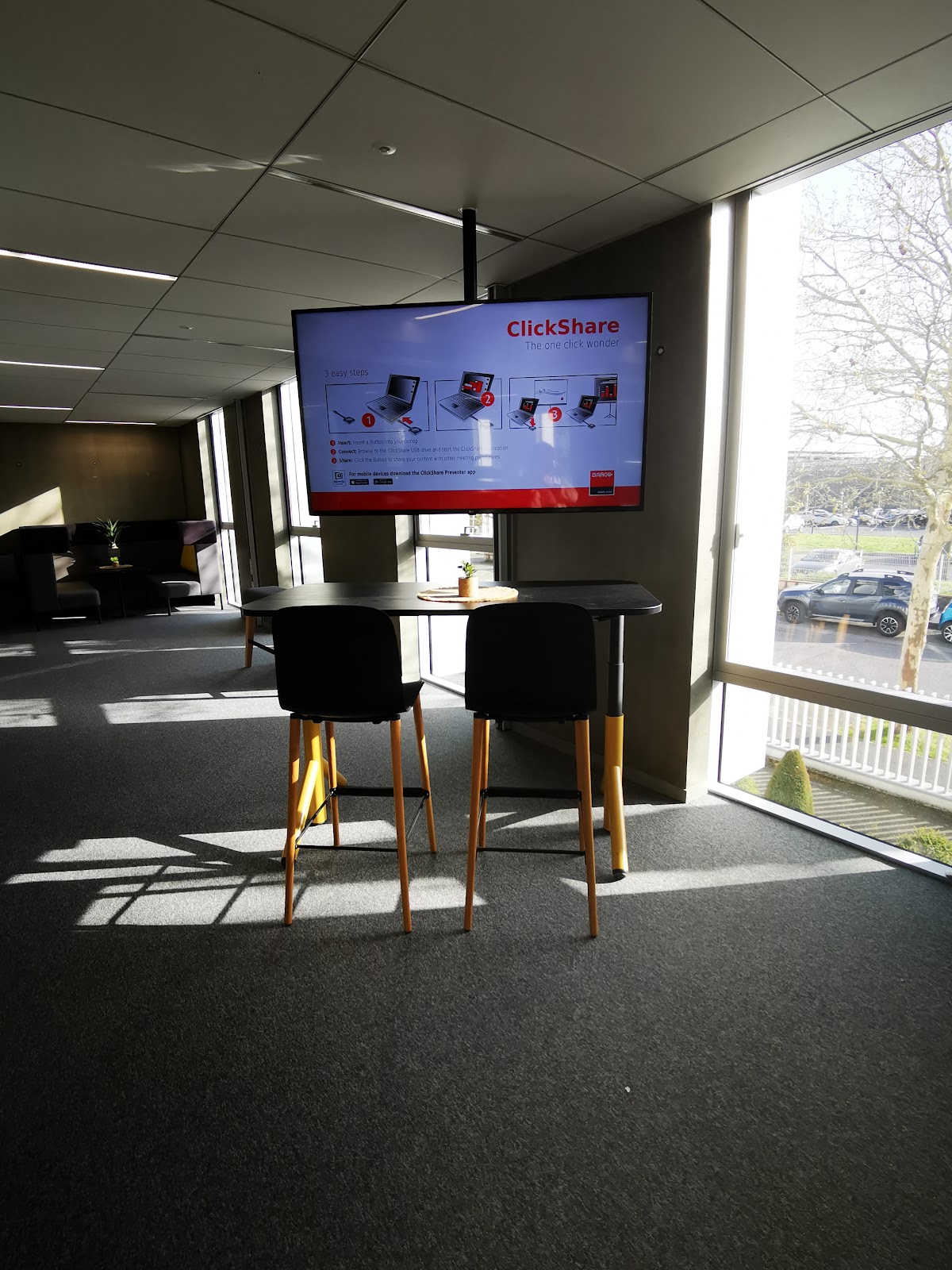 Open Space - Blagnac Avenue Escadrille Normandie Niemen - Photo 4