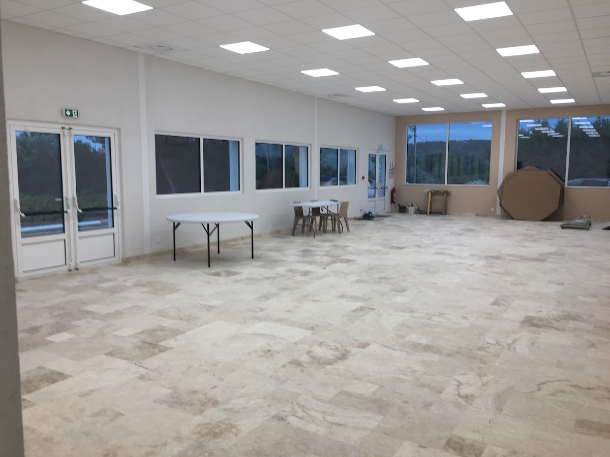 Open Space - La Fare-les-Oliviers - Photo 4