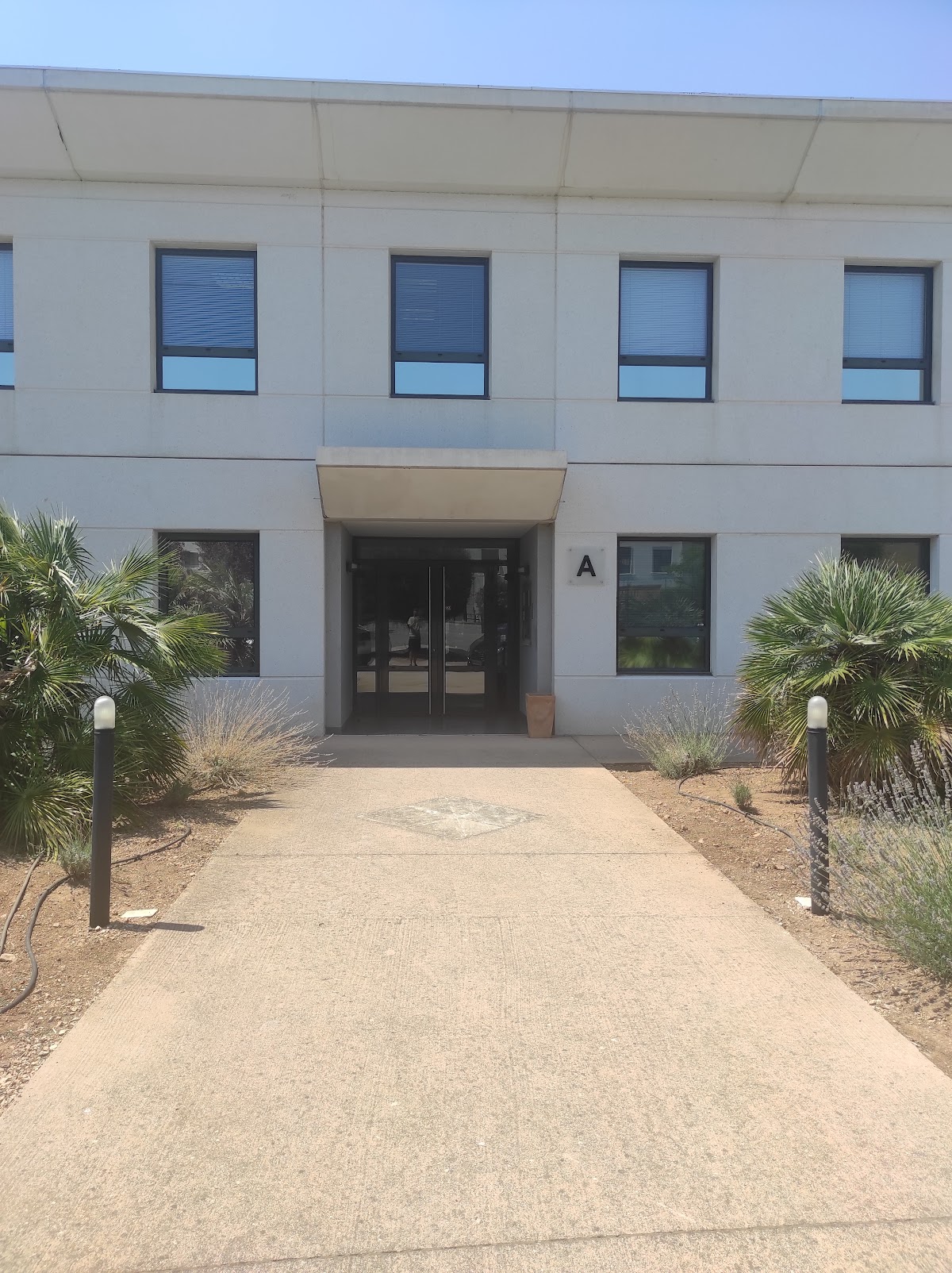 Open Space - Meyreuil - Photo 4