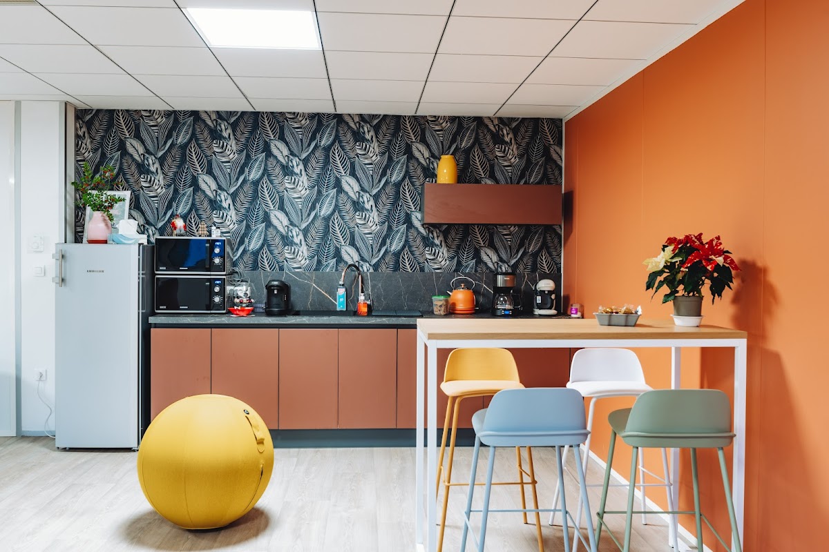 Open Space - Nîmes Rue Georges Besse - Photo 3