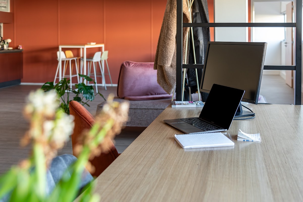 Open Space - Nîmes Rue Georges Besse - Photo 4