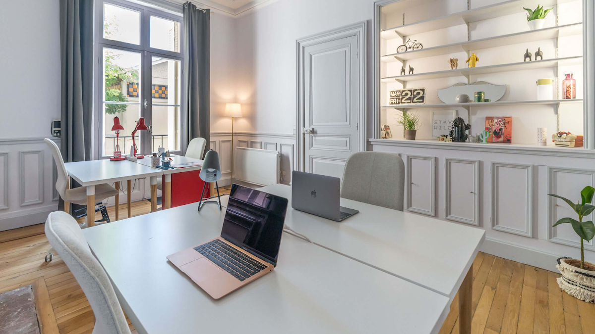 Open Space - Tours Rue d'Entraigues