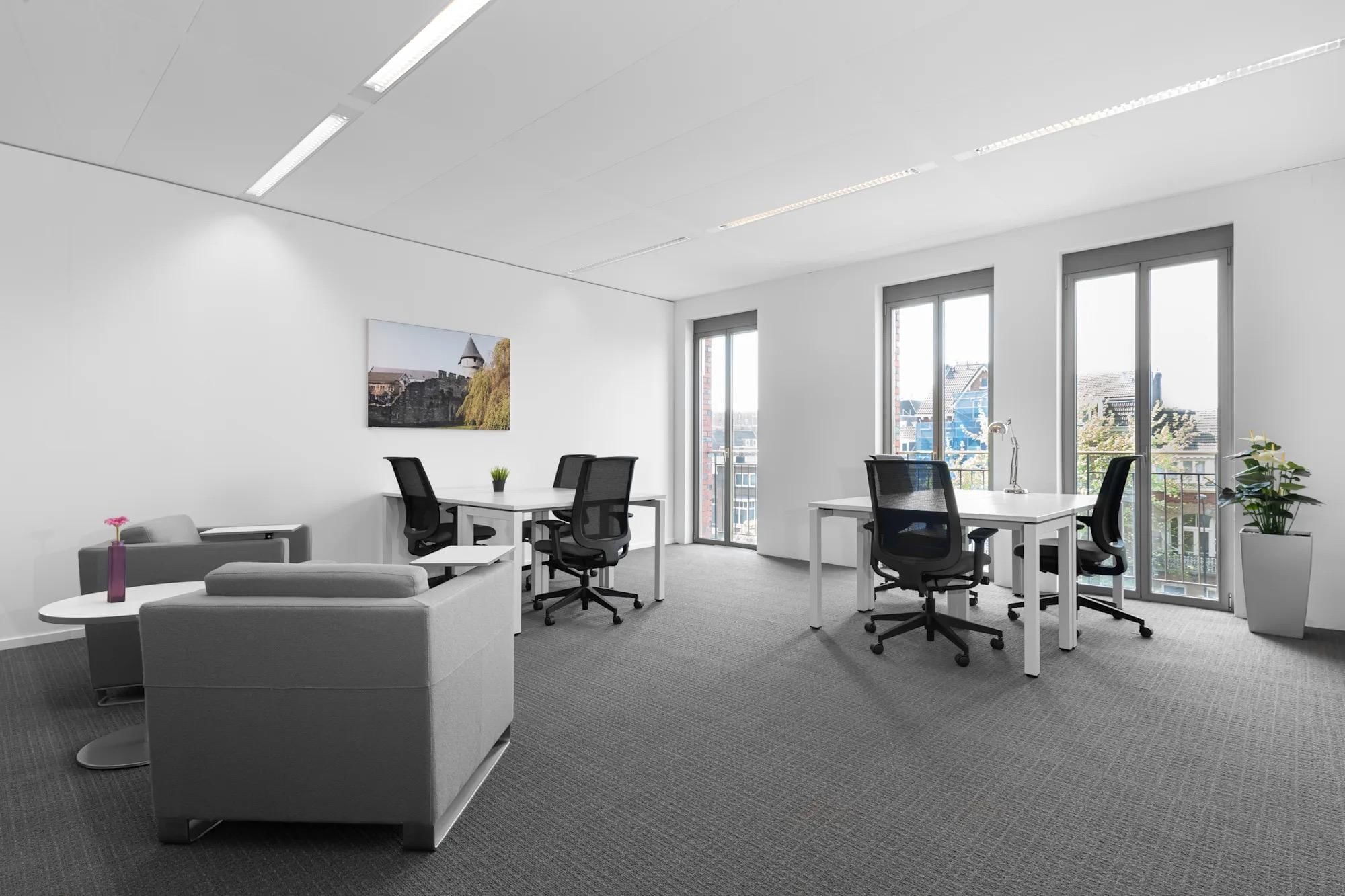 Regus Avenue des Etats-Unis