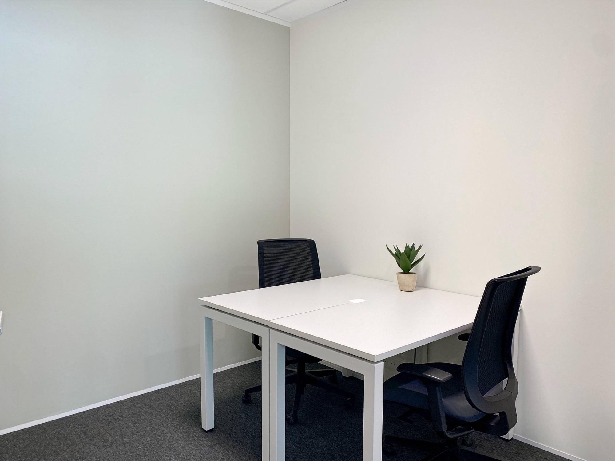 Regus Port de Commerce - Photo 3