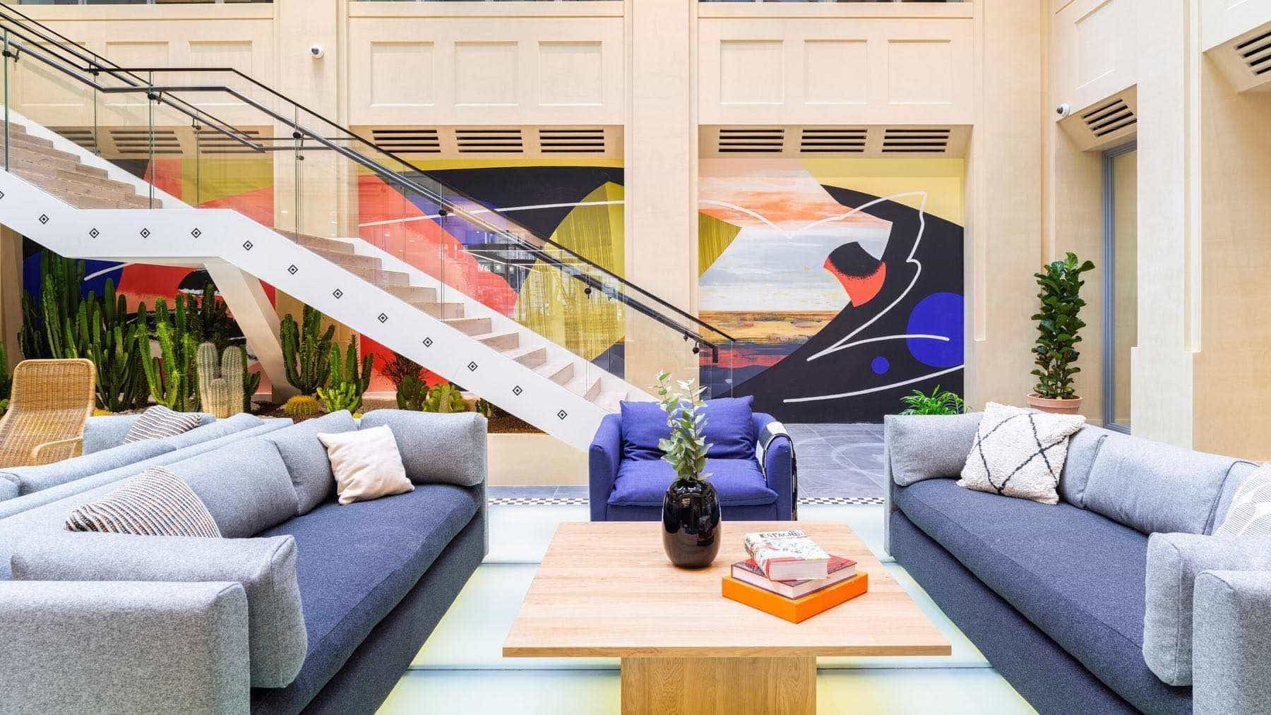 Starbucks 108 Haussmann