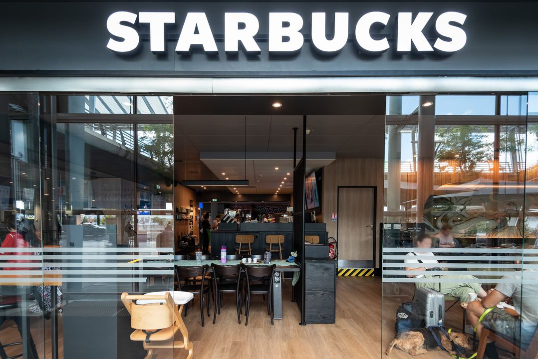 Starbucks Aéroport Bâle-Mulhouse - Photo 3