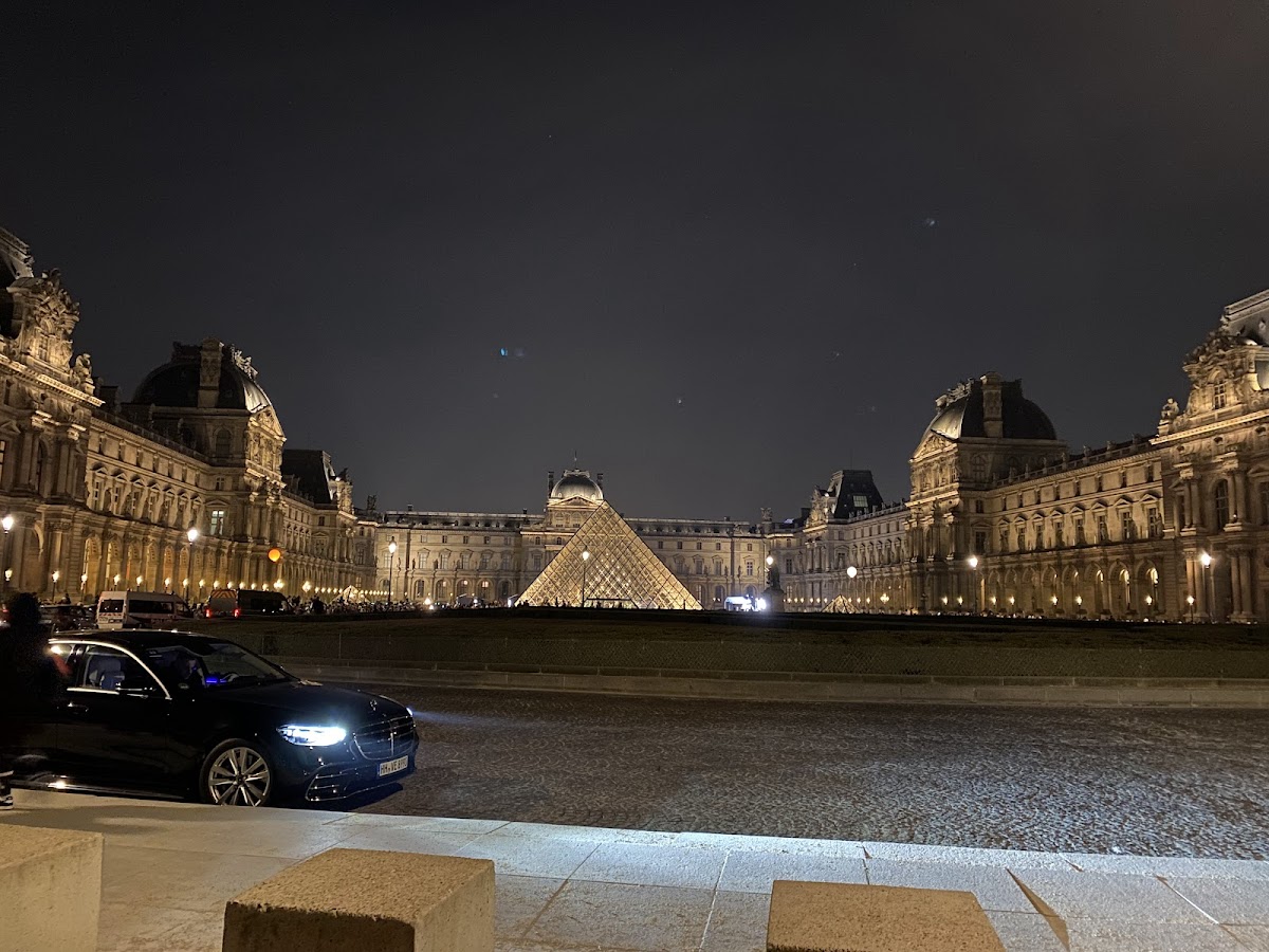 Starbucks Carrousel du Louvre - Photo 3