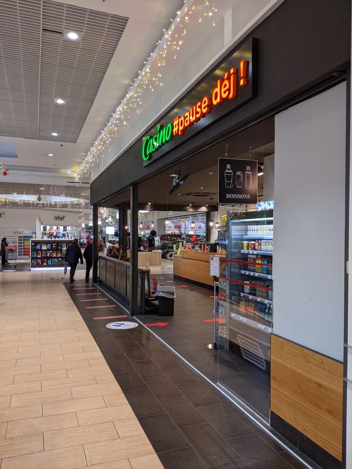 Starbucks Centre Valentine - Photo 5