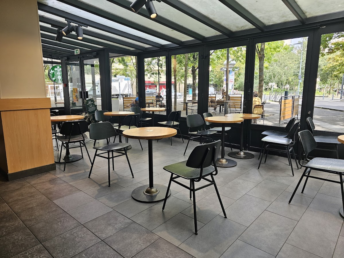 Starbucks Courbevoie Faubourg de l'Arche - Photo 4