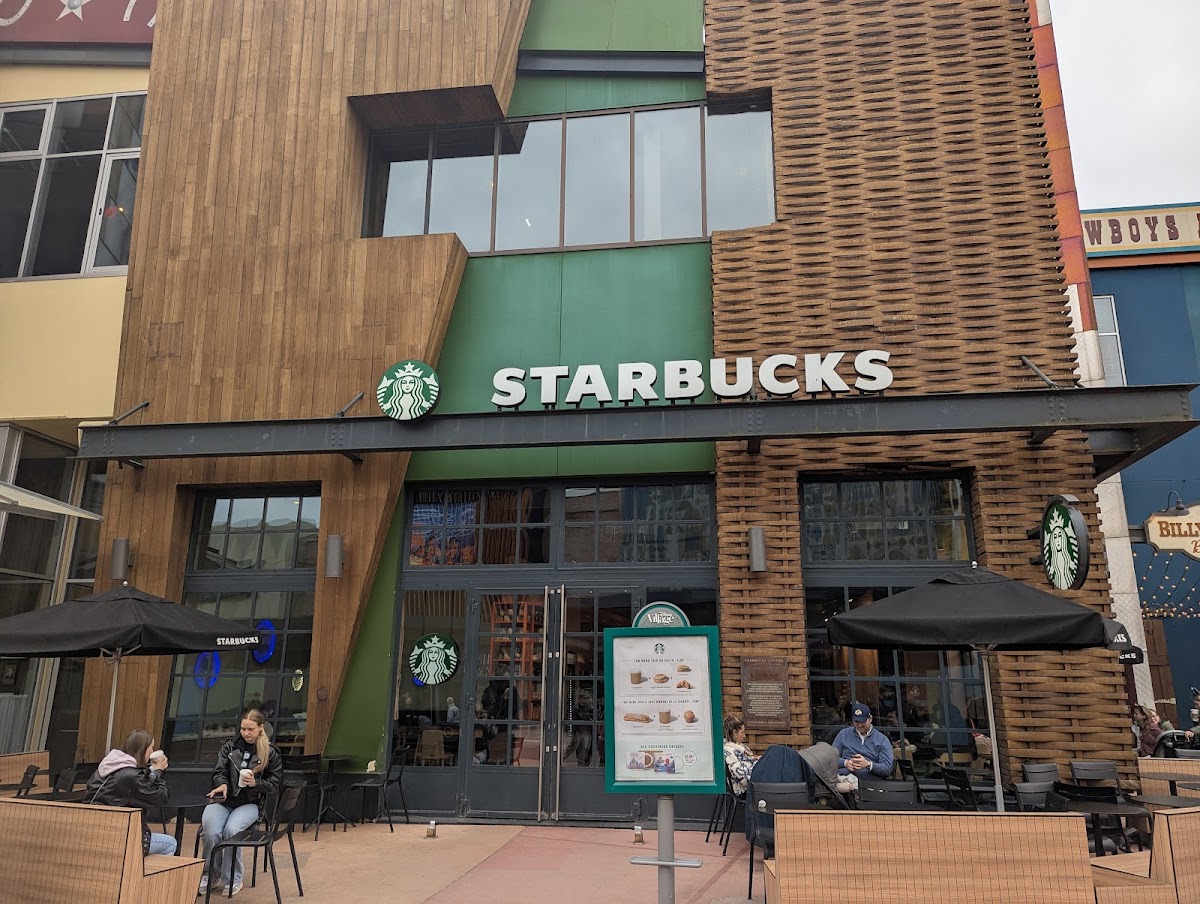 Starbucks Disney Village - Photo 3