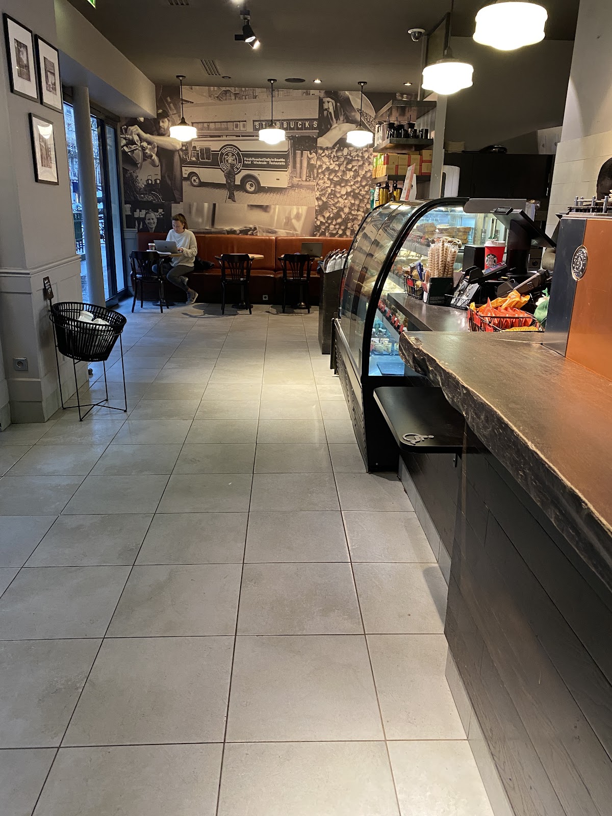 Starbucks Faure - Photo 4