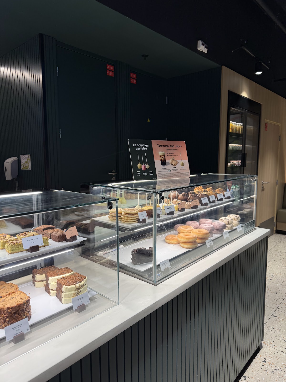 Starbucks La Défense - Photo 2