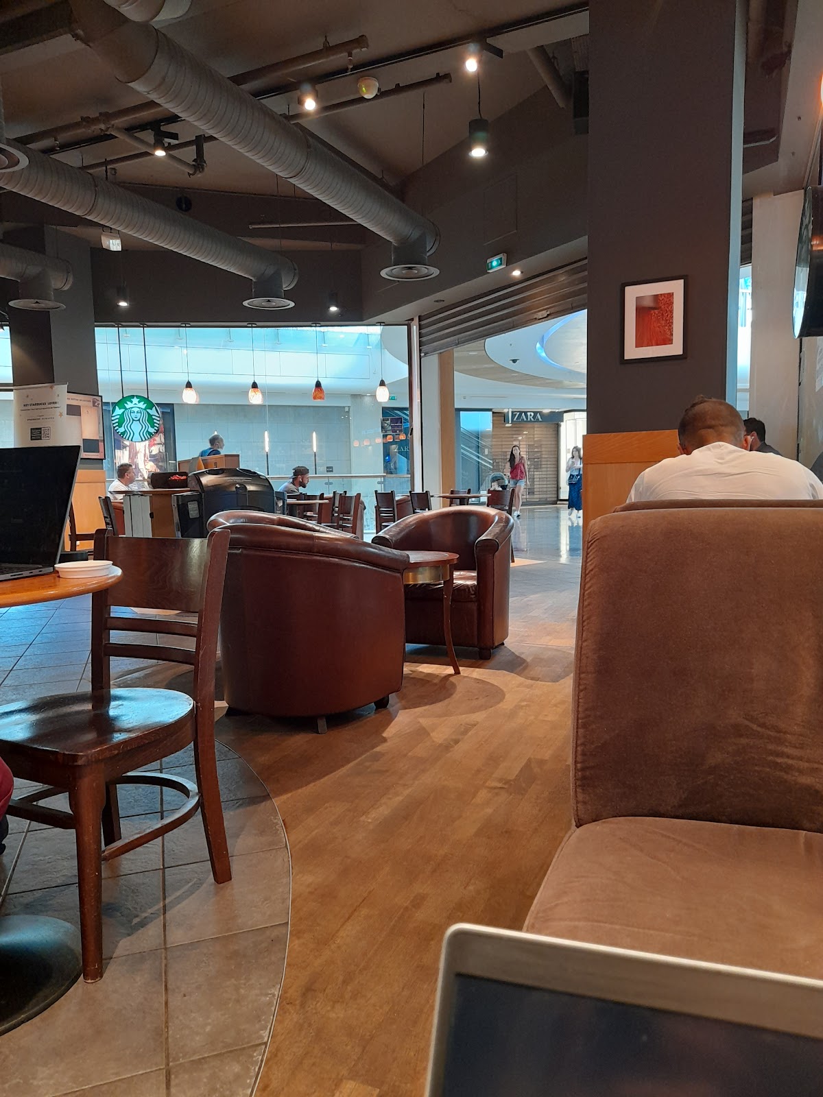 Starbucks La Vache Noire - Photo 4