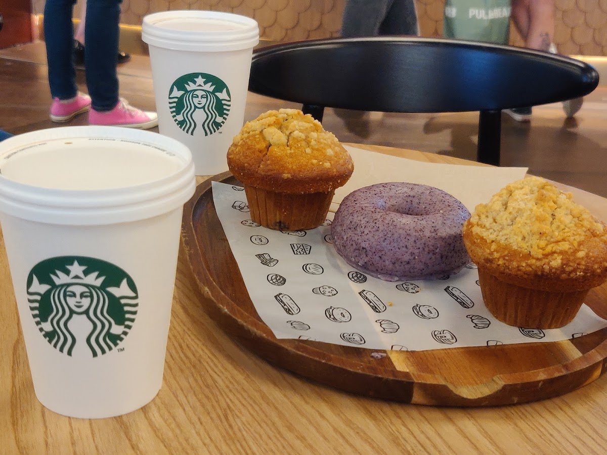 Starbucks Lyon Part-Dieu - Photo 3