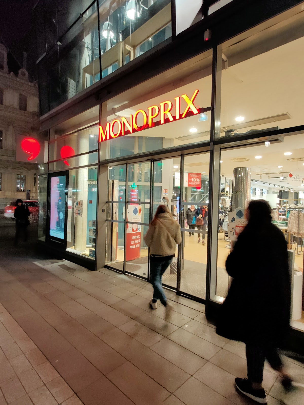 Starbucks Lyon République Monoprix