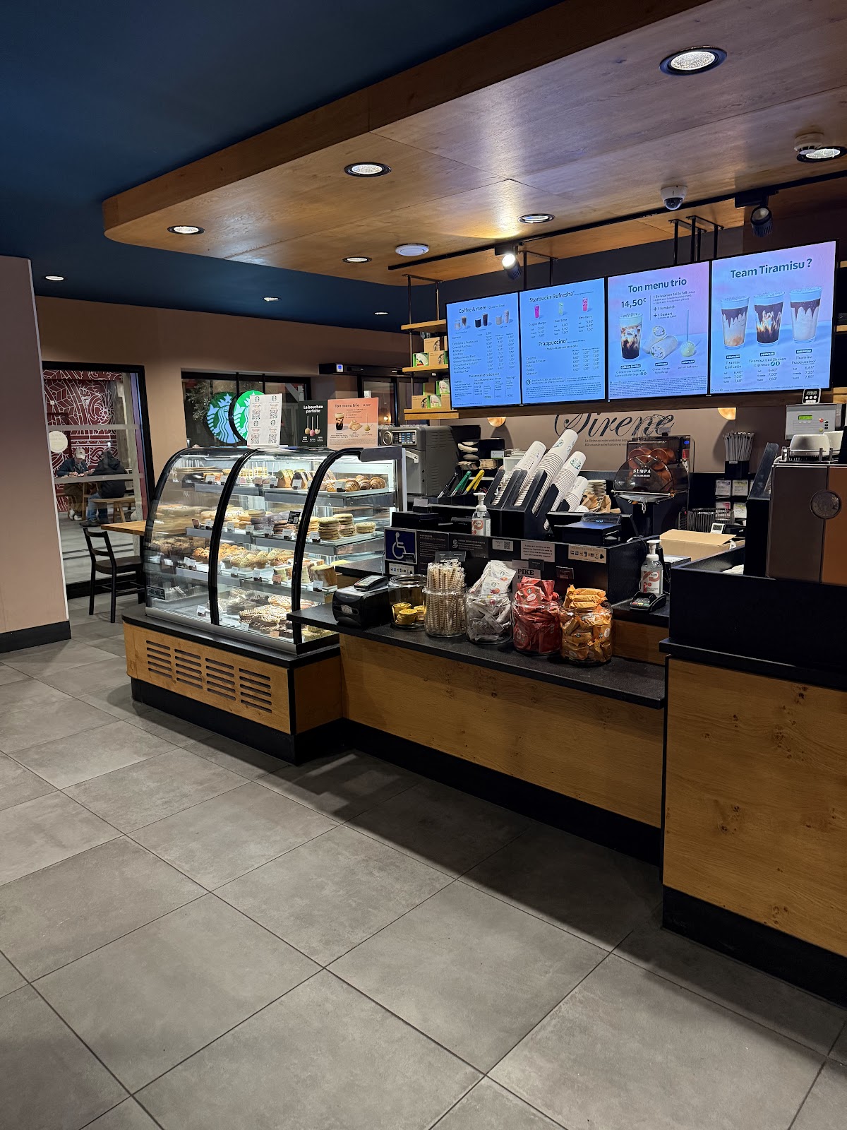 Starbucks Metz Gare - Photo 4