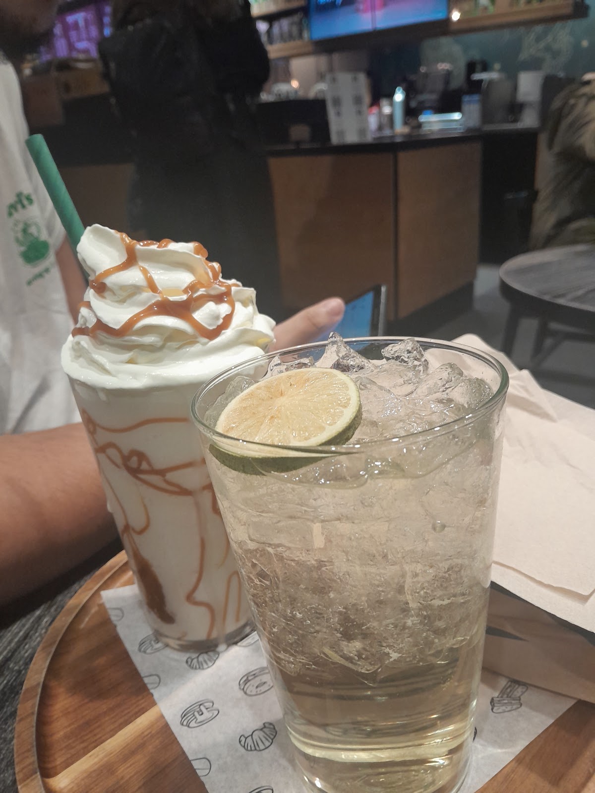 Starbucks Metz Gare - Photo 3